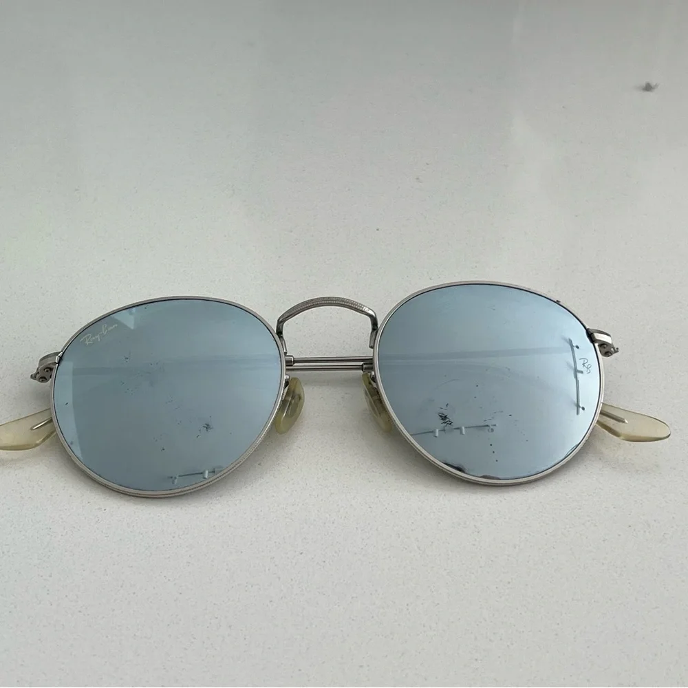 Ray-Ban Round Flash Lens Sunglasses in fair condition - Picture 2 of 8